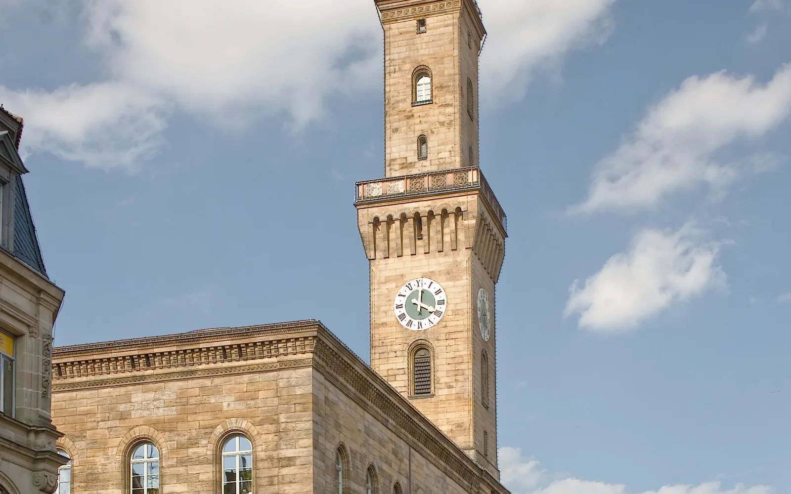 Der Rathausturm von Fürth, nach dem Vorbild des Palazzo Vecchio in Florenz erbaut.